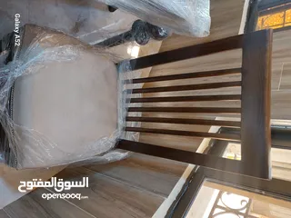  4 طاولة سفرة فاخرة للبيع بسعر مغري