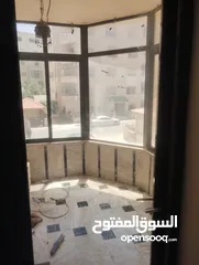  6 شقة للبيع من المالك مباشرة منطقة شميساني الطابق الأول  مساحة البناء 196متر.  عمر البناء10سنوات