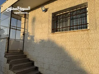  3 مزرعه للبيع / عجلون / رأس منيف