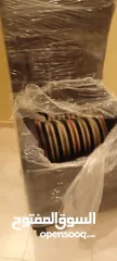  6 كراسي عدد 2 تفصيل وكالة بالجلاتين لم يستخدم خشب وملبس قماش مخمل ملوكي تكلفتهم 600 البيع بأقل سعر الت