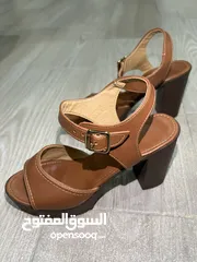  8 أحذية نسائية للبيع