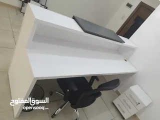  5 كاونتر استقبال بحالة ممتازة للبيع