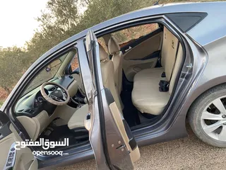  18 هونداي اكسنت للبيع