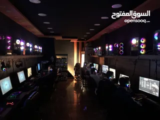  7 محل gaming للبيع بداعي السفر