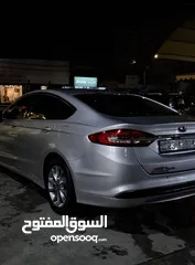  4 Ford Fusion SE 2017