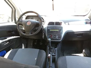  3 فيات بونتو2011