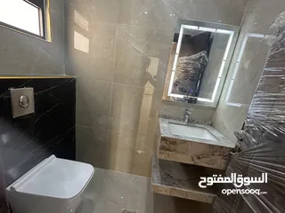  7 شقة ارضية 172م مع ترس 80 م في ابو علندا اسكان الكهرباء بسعرر مغري