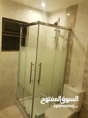  11 استوديو فاخر مفروش بتلاع العلي مطل عجامعة الاردنية مع ترس خارجي