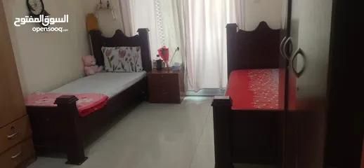  4 Neat n clean bed space for muslim ladies only