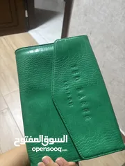  2 شنطيتين جيس وشنطة تيد بيكر