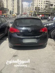  4 أوبل استرا 2011 جير عادي