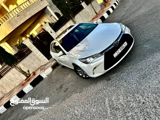  24 تويوتا كامري 2015 فل كامل اعلى صنف فحص 7 جيد كلين تايتل ولا ملاحظة ولم تعمل تطبيقات بطارية من الشركة