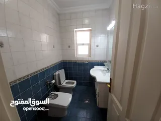  7 شقة غير مفروشة للإيجار 355م2 ( Property 17358 ) سنوي فقط