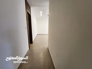 16 شقة طابقية فاخرة للبيع في عبدون  ref : 14389