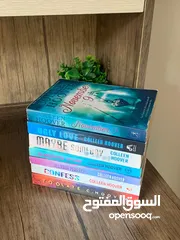  1 7 كتب للكاتبة المشهووة كولين هوفر