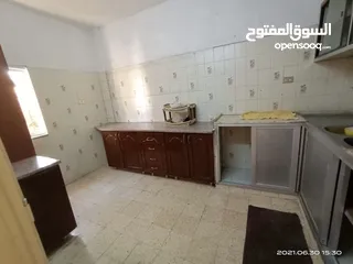  2 شقة للبيع في الهاشمي الشمالي قرب المركز الصحي