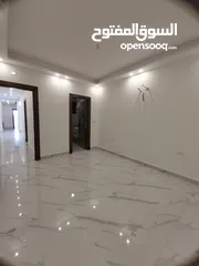  9 في خلدا 170م مع بلكونة