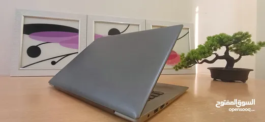  3 2018/2019 lenovo laptop with free charger