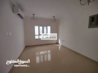  2 Glamorous 5 BR villa available for rent in Shatti Al Qurum Ref: 588H