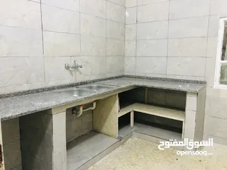  1 منزل مستقل (طابقين)  للبيع الزرقاء-جناعة ،مدخل منفصل لكل طابق