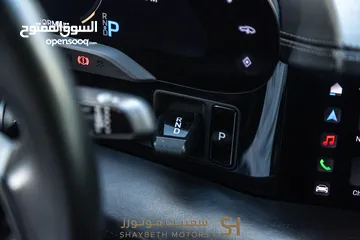  16 Porsche Taycan 4S 2021