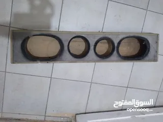  4 سماعات بركبو ع سياره