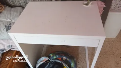  2 كرسي ومكتب اطفال