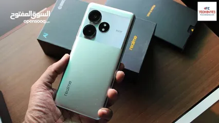  1 realme gt 6t 256/12