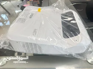  1 Interactive projector Epson EB-695Wi