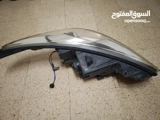  2 Hyundai Veloster Head light 2013 to 2017