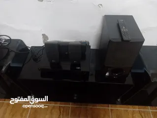  2 سماعات مع دي في دي