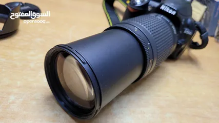  12 كاميرا نيكون D3100 مع 3 عدسات