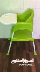  2 كرسي طعام اطفال  لون ابيض واخضر