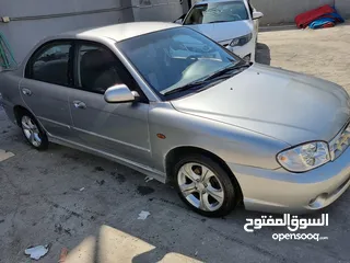  6 كيا سبيكترا 2001 بسعر 2400 جير عادي سياره نظيفه جدا  kia spectra 2001