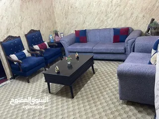  6 طقمين كنب وطاولة سفرة ومرجيحة