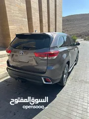  3 تويوتا هايلاندر 2019 لميتد بلاتينيوم فل كامل 4 كميرات و 7 مقاعد بانوراما توب نظافة
