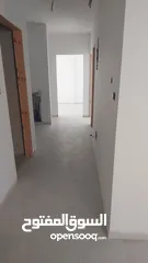  3 شقق للبيع في البيره