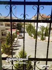  3 شقه طابق أول سوبر ديلوكس للبيع في اسكان الكهرباء