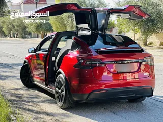  1 تيسلا X. الشكل الجديد اتسكور    87 +B.