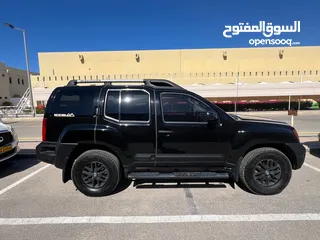  4 All Black - Nissan X Terra (2014)