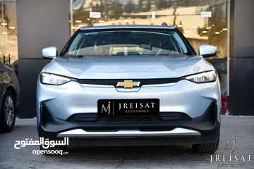  8 شيفرولية مينلو كهربائية بالكامل متوفر باللونين سلفر بلو وابيض 2023 Chevrolet Menlo EV