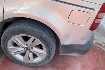  4 فولكسفاغن كادي 2011