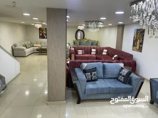  6 معرض للبيع