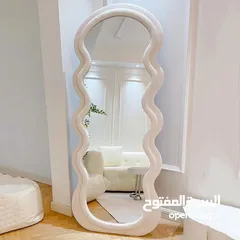 4 مرايا ستاند بإطار مخملي غاية الجمال بعدة الوان واشكال لمسة من الأناقة في منزلك