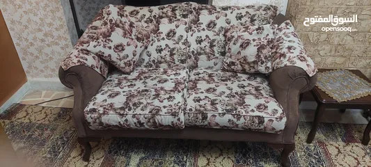  8 عفش بيت مستعمل بحالة جيدة للبيع..غرفة نوم ...طقم كنب ...ثلاجة ...صوفا...