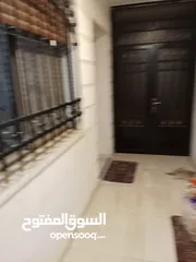  10 شقه شبه تسويه على الشارع للبيع بسبب داعي السفر