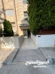  19 لقطه ضاحية الرشيد 160م طابق أول بسعر مغري جدااا من المالك مباشرة مجدده بالكامل