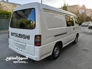  3 ميتسوبيشي L300 نقل مشترك موديل 2008 لون ابيض