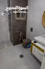  8 شقه للايجار مفروشه