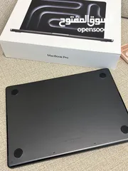  5 MacBook Pro 14 inch ( M4 1TB )